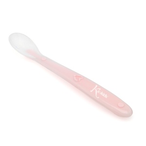 cucchiaio-silicone-rosa-chiaro